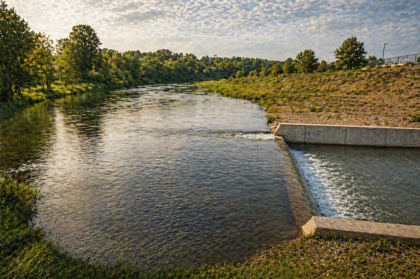 Hydromorphological Changes and Infrastructure Pressure on the Neris River (Lithuania)